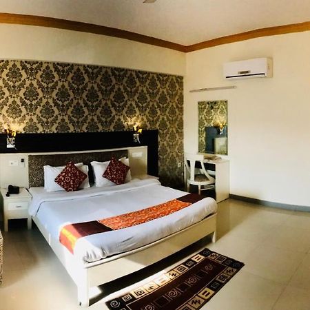 Hotel Chevron Klassik Ludhiana Ngoại thất bức ảnh